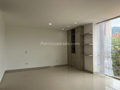 Apartamento en venta en El Poblado, Medellín · foto 9 de 12