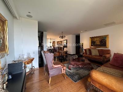 Apartamento de 3 alcobas en venta en El Poblado, Medellín, 192 m² · foto 5 de 19
