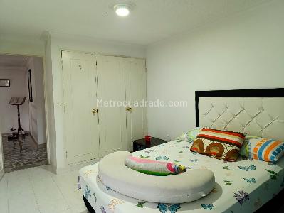 Apartamento en venta en El Poblado, Medellín · foto 14 de 17