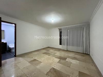 Casa de 3 alcobas en arriendo en Envigado, Envigado, 430 m² · foto 11 de 20