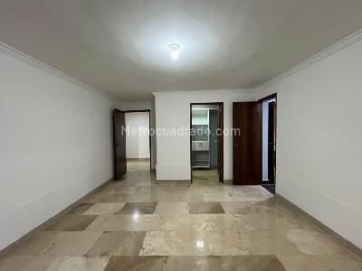 Casa de 3 alcobas en arriendo en Envigado, Envigado, 430 m² · foto 12 de 20
