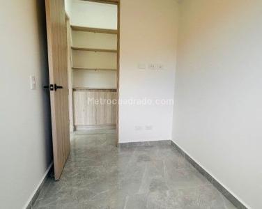 Apartamento de 2 alcobas en venta en Sabaneta, Sabaneta, 54 m² · foto 9 de 11