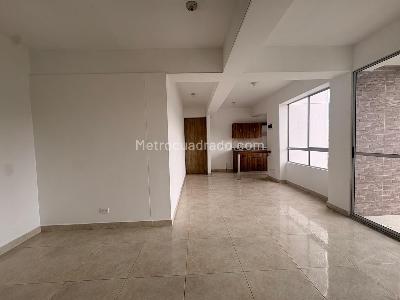 Apartamento de 3 alcobas en venta en Sabaneta, Sabaneta, 65 m² · foto 2 de 15