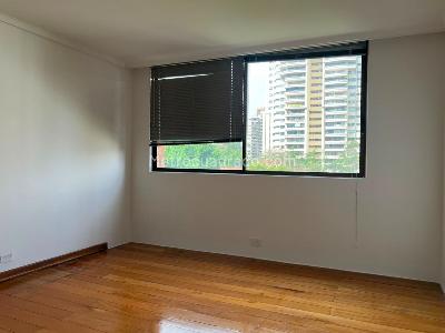 Apartamento de 3 alcobas en venta en El Poblado, Medellín, 200 m² · foto 13 de 17