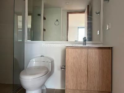 Apartamento de 3 alcobas en venta en El Poblado, Medellín, 200 m² · foto 15 de 17