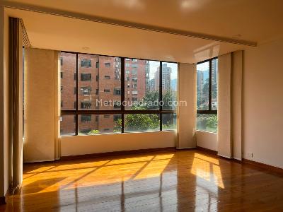 Apartamento de 3 alcobas en venta en El Poblado, Medellín, 200 m² · foto 2 de 17