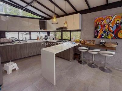 Casa en venta en Envigado, Envigado · foto 5 de 19