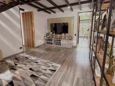 Casa en venta en Envigado, Envigado · foto 6 de 19