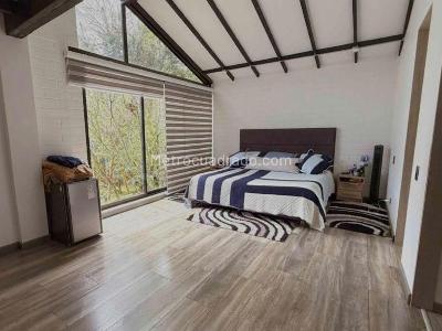 Casa en venta en Envigado, Envigado · foto 8 de 19