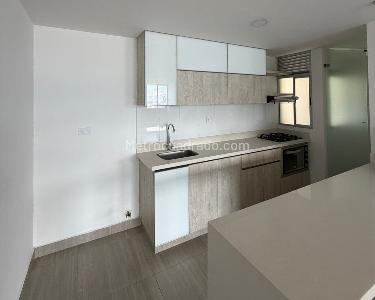 Apartamento de 2 alcobas en venta en Sabaneta, Sabaneta, 82 m² · foto 5 de 10