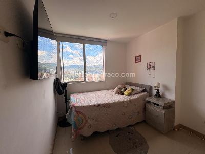 Apartamento de 3 alcobas en venta en Sabaneta, Sabaneta, 72 m² · foto 13 de 15