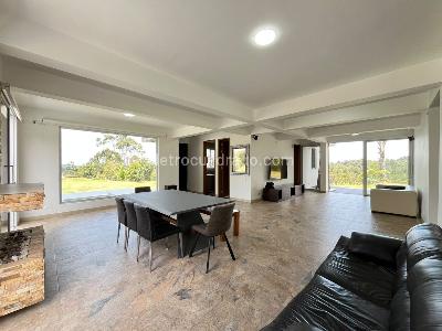 Casa en arriendo en Envigado, Envigado · foto 2 de 19
