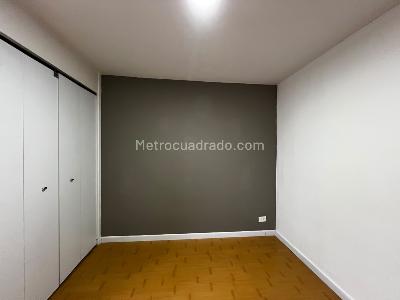 Apartamento de 3 alcobas en venta en El Poblado, Medellín, 80 m² · foto 10 de 14