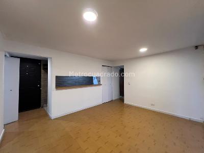 Apartamento de 3 alcobas en venta en El Poblado, Medellín, 80 m² · foto 2 de 14