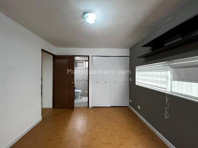 Apartamento de 3 alcobas en venta en El Poblado, Medellín, 80 m² · foto 8 de 14