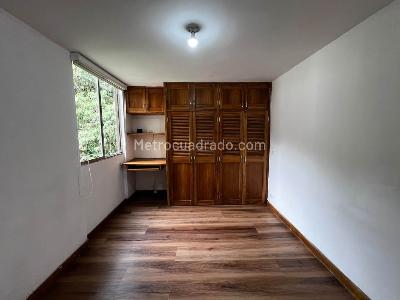 Apartamento de 3 alcobas en arriendo en El Poblado, Medellín, 60 m² · foto 10 de 12