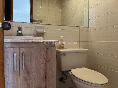 Apartamento en venta en El Poblado, Medellín · foto 14 de 16