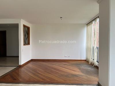Apartamento en venta en El Poblado, Medellín · foto 2 de 16