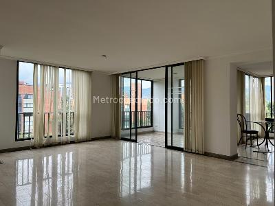 Apartamento en venta en El Poblado, Medellín · foto 4 de 16