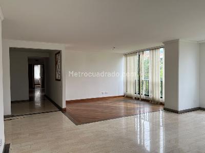 Apartamento en venta en El Poblado, Medellín · foto 5 de 16