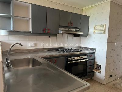 Apartamento en venta en El Poblado, Medellín · foto 7 de 16