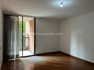 Apartamento en venta en El Poblado, Medellín · foto 8 de 16