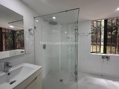 Apartamento en venta en El Poblado, Medellín · foto 17 de 19