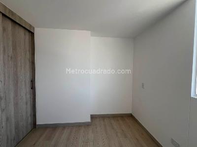 Apartamento de 3 alcobas en arriendo en El Poblado, Medellín, 76 m² · foto 8 de 12
