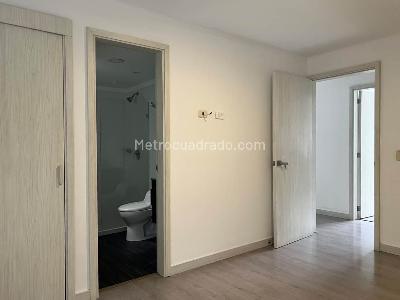 Apartamento en venta en Envigado, Envigado · foto 10 de 18