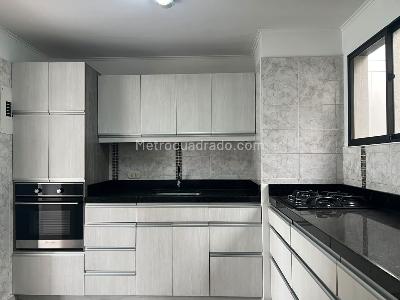 Apartamento en venta en Envigado, Envigado · foto 7 de 18