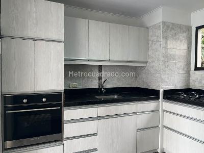 Apartamento en venta en Envigado, Envigado · foto 9 de 18