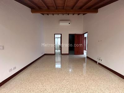Casa en arriendo en El Poblado, Medellín · foto 10 de 20