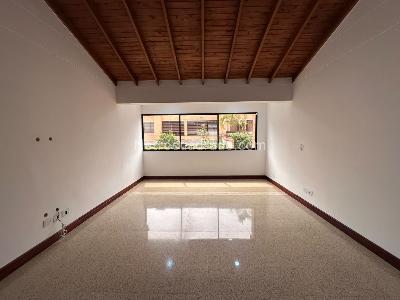 Casa en arriendo en El Poblado, Medellín · foto 11 de 20