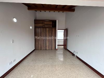 Casa en arriendo en El Poblado, Medellín · foto 12 de 20