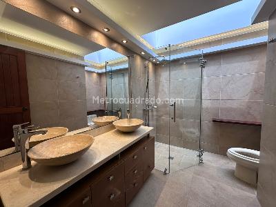 Casa en arriendo en El Poblado, Medellín · foto 19 de 20
