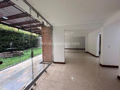 Casa en arriendo en El Poblado, Medellín · foto 6 de 20