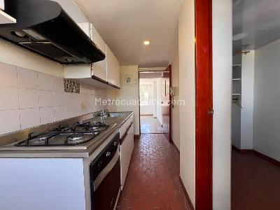 Apartamento en venta en El Poblado, Medellín · foto 5 de 15
