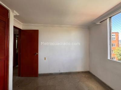Apartamento en venta en El Poblado, Medellín · foto 9 de 15
