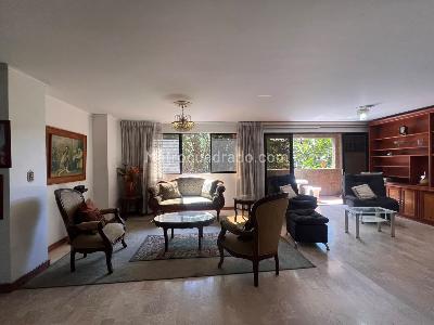 Apartamento en venta en El Poblado, Medellín · foto 3 de 15