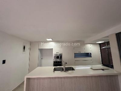 Casa de 3 alcobas en arriendo en El Poblado, Medellín, 420 m² · foto 6 de 18