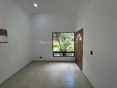 Casa de 3 alcobas en arriendo en El Poblado, Medellín, 420 m² · foto 10 de 18