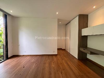 Apartamento de 3 alcobas en venta en El Poblado, Medellín, 335 m² · foto 17 de 20