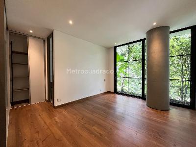 Apartamento de 3 alcobas en venta en El Poblado, Medellín, 335 m² · foto 18 de 20