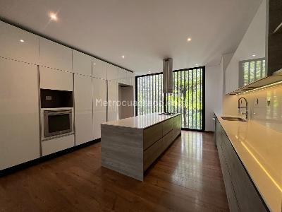 Apartamento de 3 alcobas en venta en El Poblado, Medellín, 335 m² · foto 8 de 20