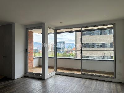 Apartamento en arriendo en El Poblado, Medellín · foto 2 de 10