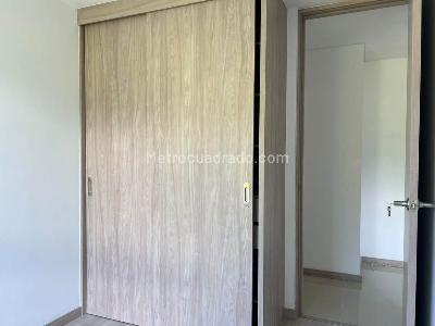 Apartamento en venta en Envigado, Envigado · foto 9 de 16