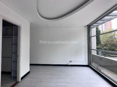 Casa de 4 alcobas en arriendo en El Poblado, Medellín, 450 m² · foto 12 de 20