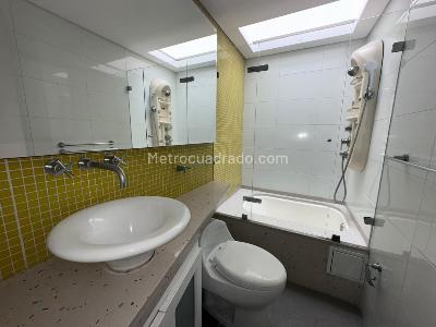 Casa de 4 alcobas en arriendo en El Poblado, Medellín, 450 m² · foto 18 de 20