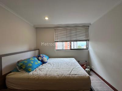 Apartamento de 4 alcobas en venta en El Poblado, Medellín, 240 m² · foto 10 de 20