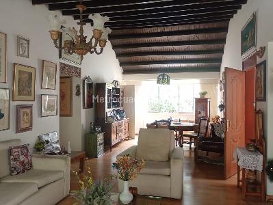 Apartamento en venta en El Poblado, Medellín · foto 2 de 15